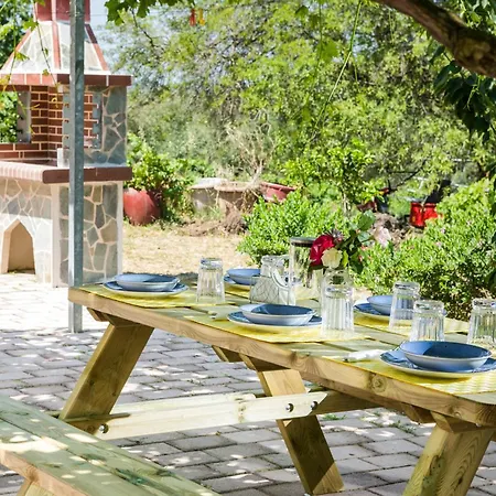 アパート Moulinos Kefalonia